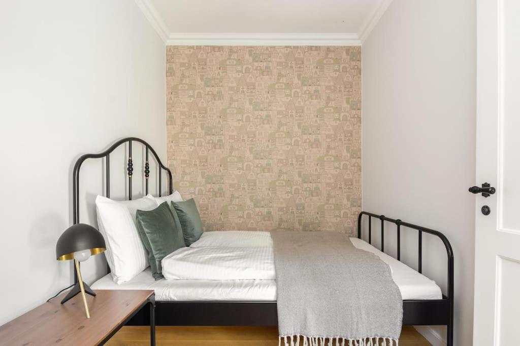 Cozy Apartment In Christianshavn W Two Balconies. 哥本哈根 外观 照片