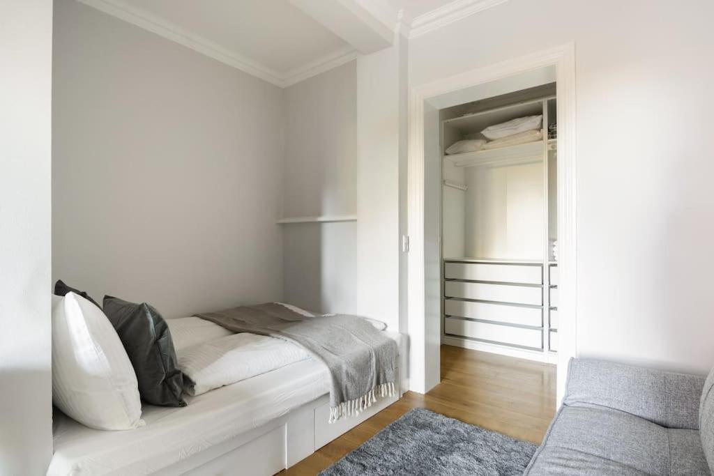 Cozy Apartment In Christianshavn W Two Balconies. 哥本哈根 外观 照片